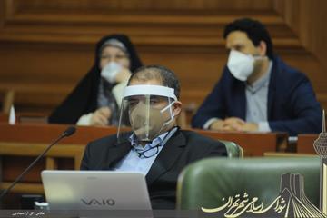 رئیس کمیته بودجه و نظارت مالی شورای شهر تهران تذکر داد لزوم کاهش زمان صدور پروانه ساختمانی و ارائه خدمات شهرسازی به صورت غیر حضوری و هوشمند 